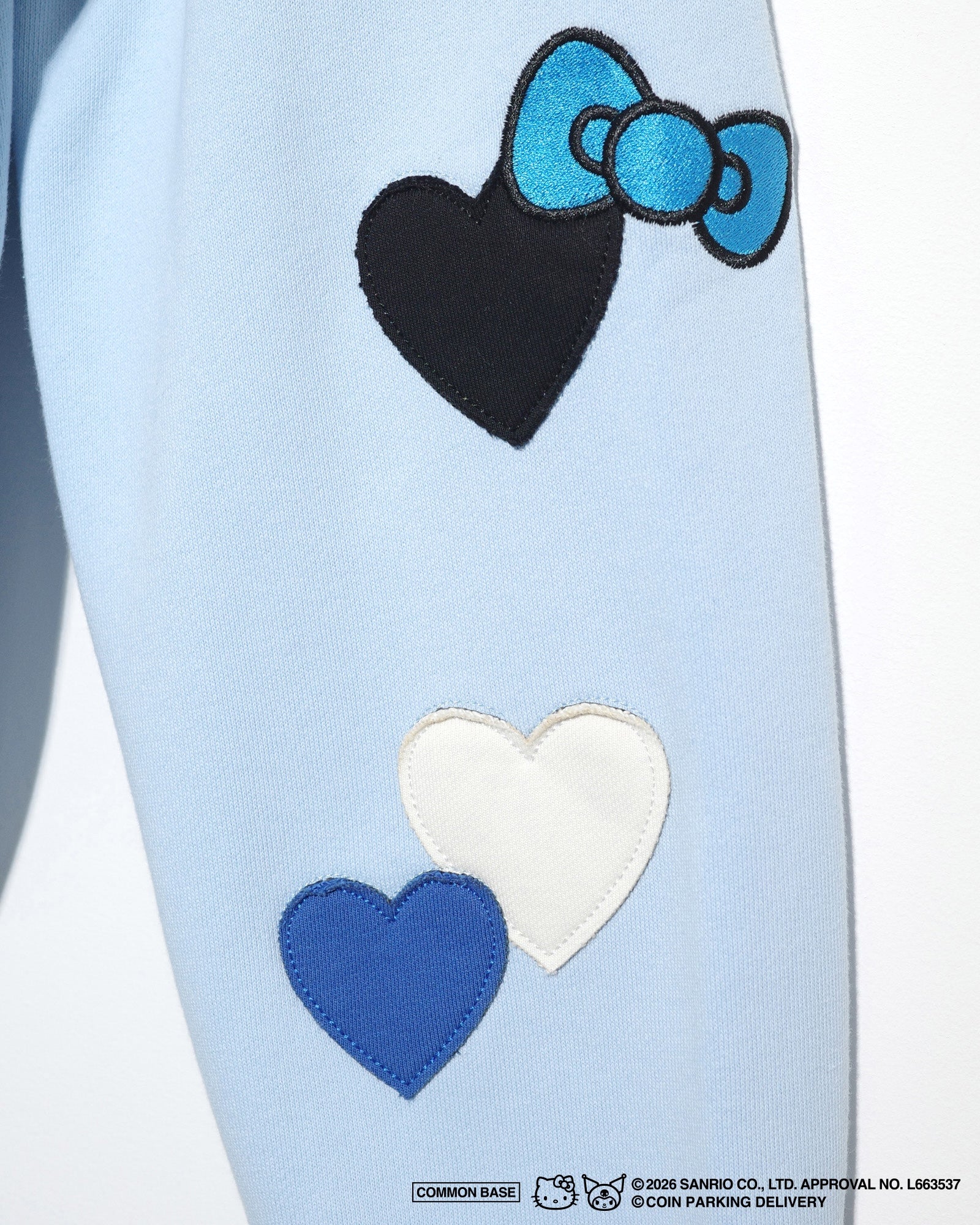 [On sale from 8:00 PM on January 31st] COIN PARKING DELIVERY × SANRIO CHARACTERS PATCHWORK ZIP SWEAT HOODIE CPDSC-KT17 LIGHT BLUE