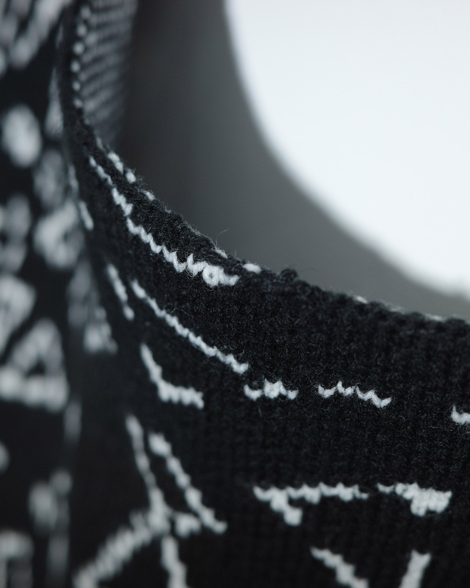 NISHIMOTO IS THE MOUTH KNIT BLANKET NIM-GBL BLACK