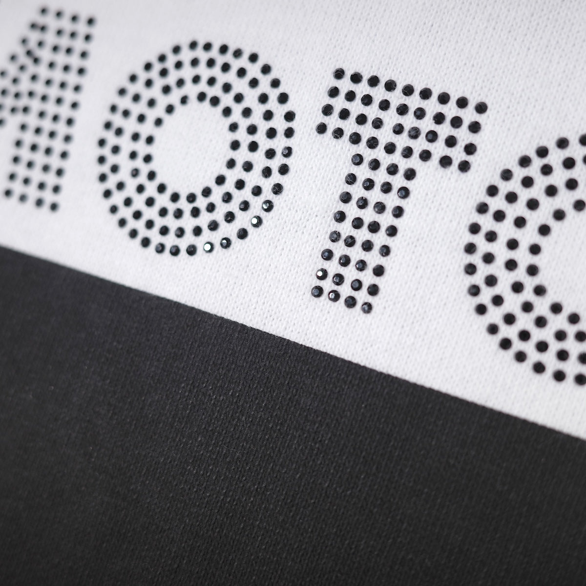 NISHIMOTO IS THE MOUTH S/S TEE NIM-L11CRS WHITE / BLACK – COMMON BASE