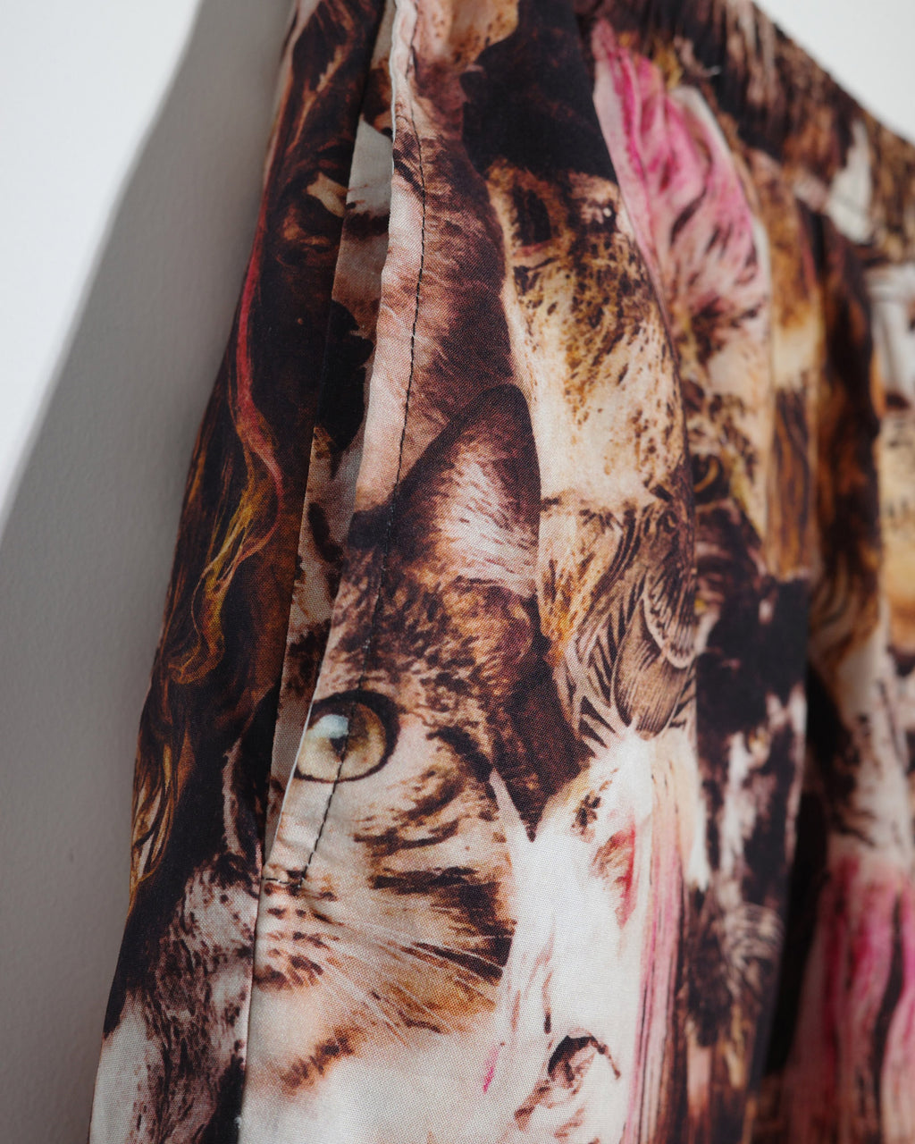 NISHIMOTO IS THE MOUTH HAWAIIAN SHORTS NIM-T1ST ANIMALS