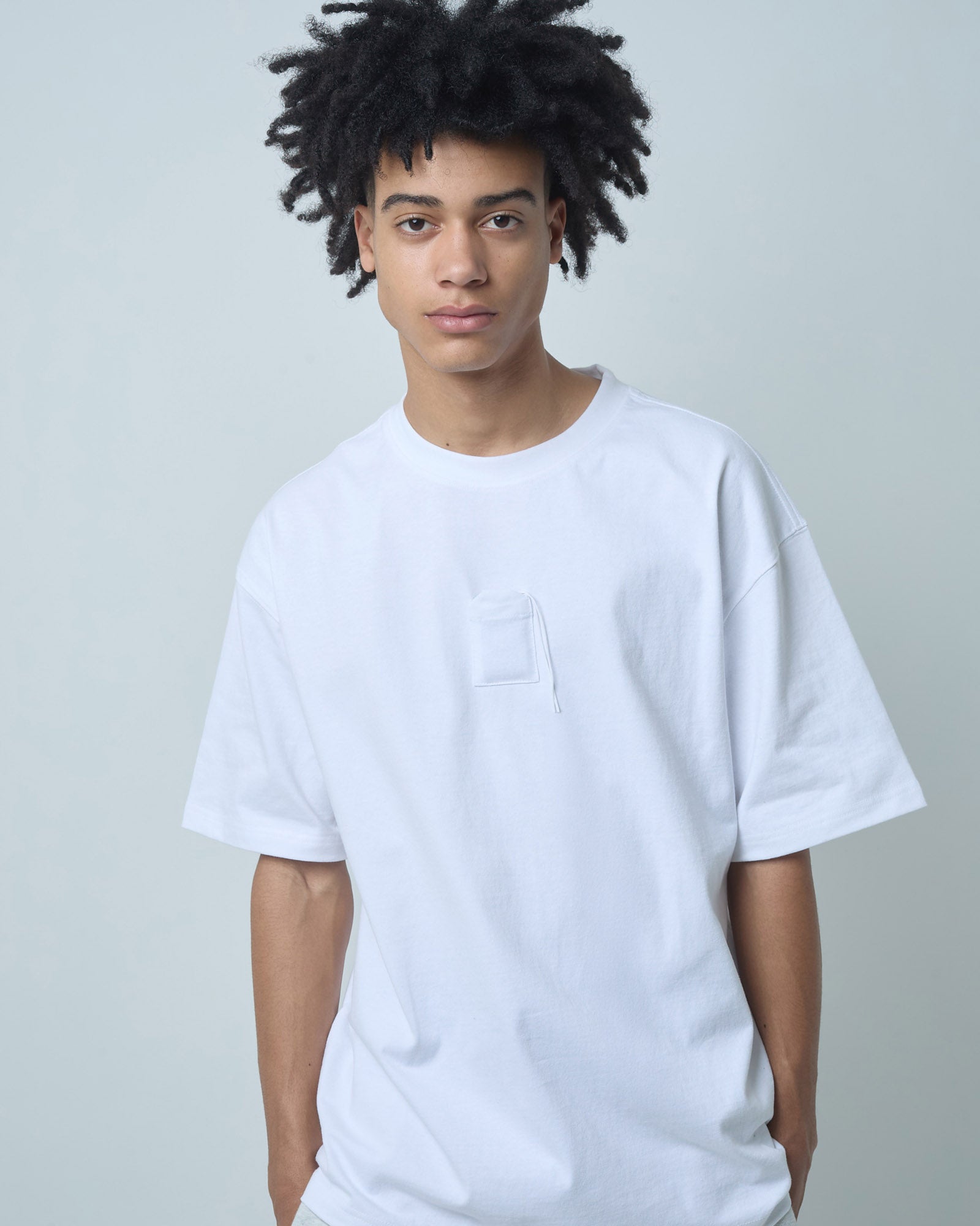 BOKUNOU COMMON OMAMORI POCKET S/S TEE BNCM-101T WHITE
