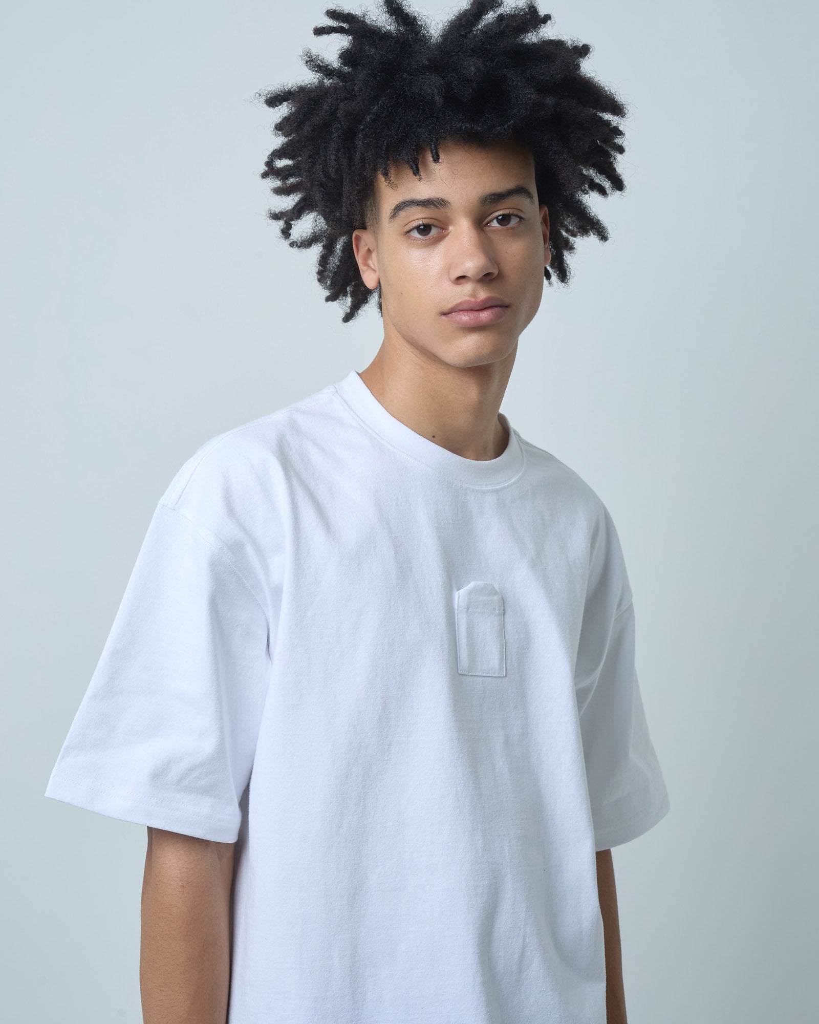 BOKUNOU COMMON OMAMORI POCKET S/S TEE BNCM-101T WHITE
